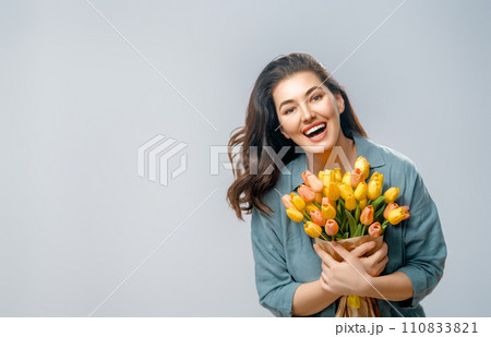 woman with flowers 110833821