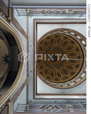 A special mosque building in South Asian style but with Islamic culture 110834551