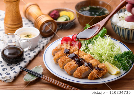 とんかつ とんかつ 110834739