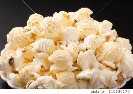 ポップコーン　クワトロチーズ 110836170