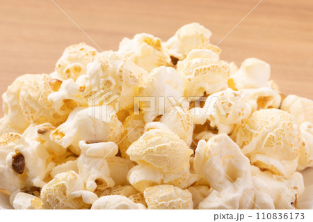 ポップコーン　クワトロチーズ 110836173