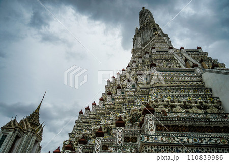 ワットポーねはん寺（タイ・バンコク） 110839986