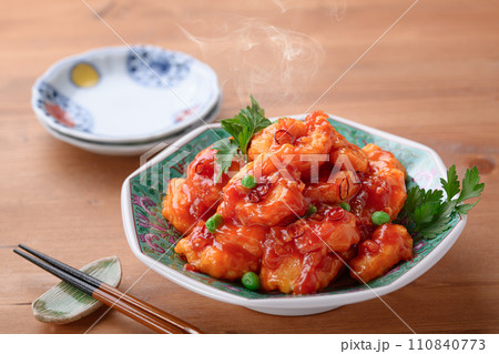 出来立ての海老チリ 110840773