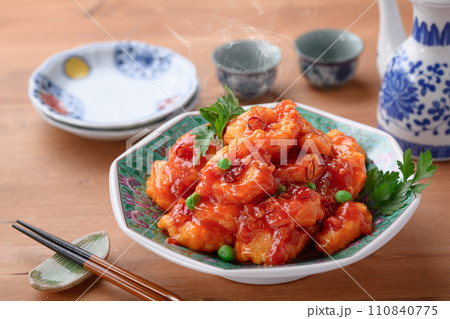 出来立ての海老チリ 110840775