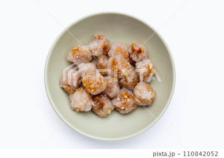 Tapioca balls with pork filling 110842052