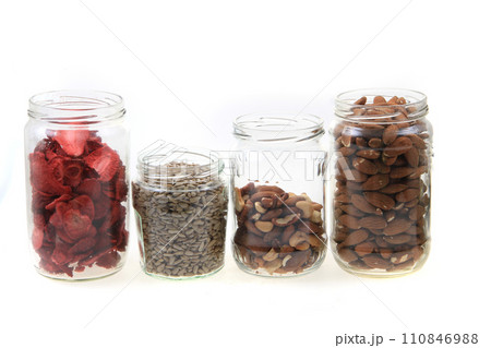 different nuts, almonds etc 110846988