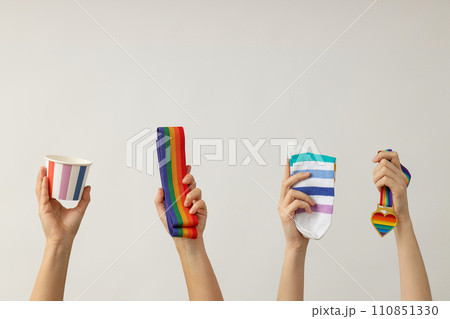 A symbol of homosexual orientation in the hands of women. 110851330