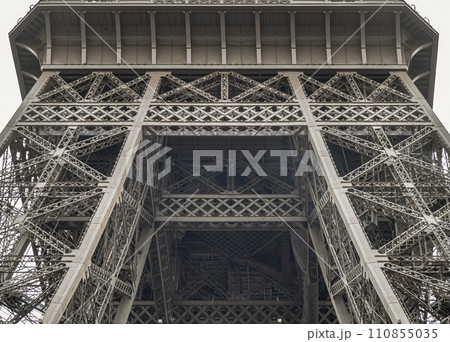 Architectural detail design of the famous Eiffel Tower iron structure. 110855035