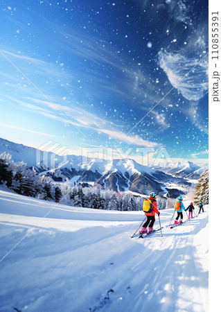 雪が舞うスキー場でスキーをする人々 110855391