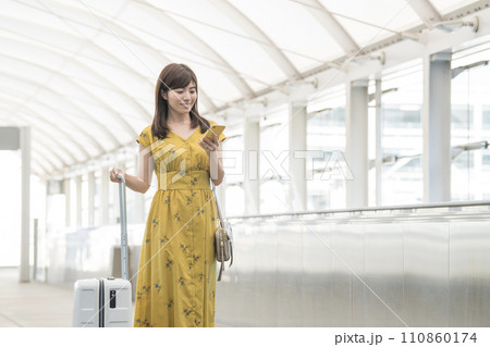 空港 女子旅 空港 女子旅 110860174