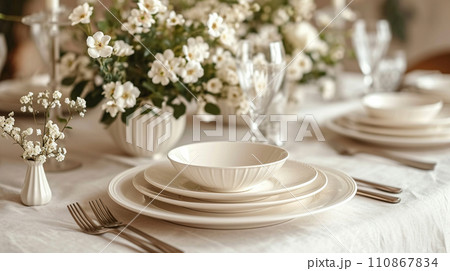 結婚式をイメージした白基調の背景画像