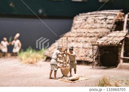 弥生時代のジオラマ 110868705