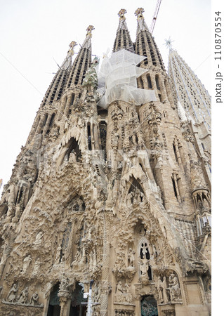 空に映える大聖堂 空に映える大聖堂 110870554