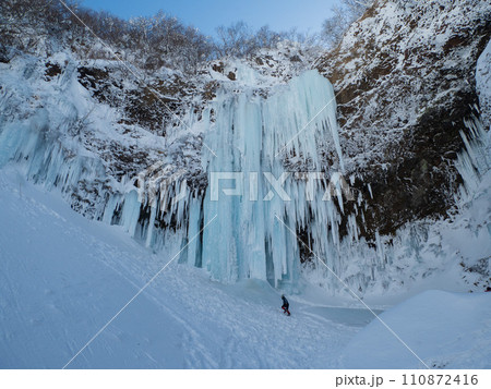 山形蔵王仙人沢の氷爆 山形蔵王仙人沢の氷爆 110872416