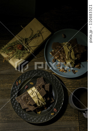 チョコレート バレンタインデー 縦位置 チョコレート バレンタインデー 縦位置 110883321