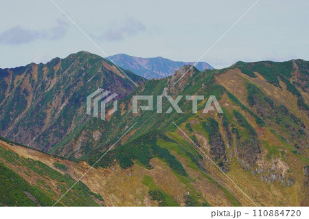 ピラミッド峰山頂からの幌尻岳 ピラミッド峰山頂からの幌尻岳 110884720