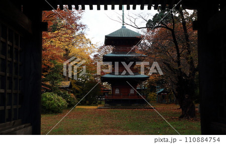 日吉八幡神社の三重塔 日吉八幡神社の三重塔 110884754