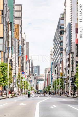 【東京都】銀座の街並み 110885797