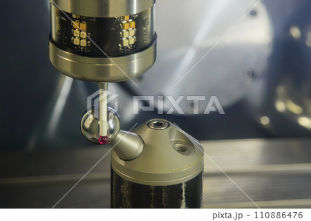 The touching probe calibration process with 3D sphere ball. The touching probe calibration process with 3D sphere ball. 110886476