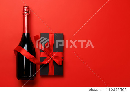 Champagne and gift Champagne and gift 110892505