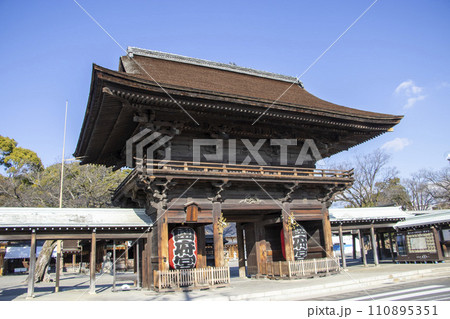 国府宮楼門 尾張大國霊神社 国府宮楼門 尾張大國霊神社 110895351
