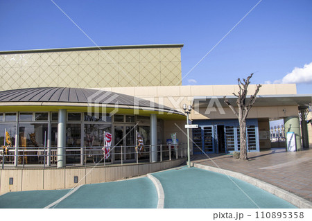 稲沢市民会館 110895358