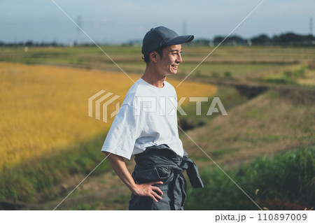 rice farming 110897009