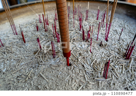 サンダル 鎮座 文化 110898477