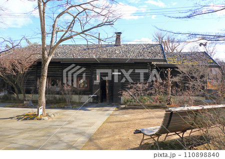安曇野 冬の碌山美術館 安曇野 冬の碌山美術館 110898840