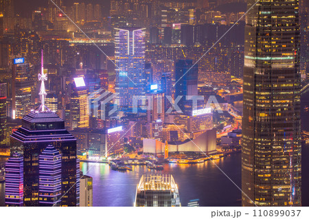 香港 ビクトリアピークからの夜景 香港 ビクトリアピークからの夜景 110899037