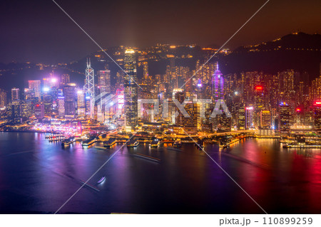 香港　SKY100からの夜景 110899259