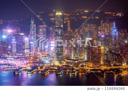 香港　SKY100からの夜景 110899260