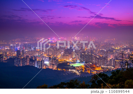 香港 カオルーン・ピーク(飛鵝山)からの夜景 香港 カオルーン・ピーク(飛鵝山)からの夜景 110899544