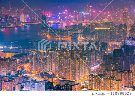 香港 カオルーン・ピーク(飛鵝山)からの夜景 香港 カオルーン・ピーク(飛鵝山)からの夜景 110899625