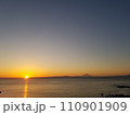 Sunset 110901909