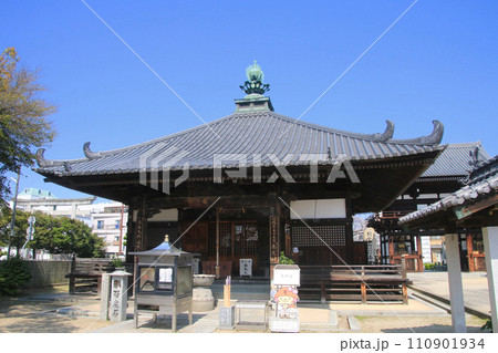 南光坊・第55番札所（愛媛県・四国遍路） 110901934