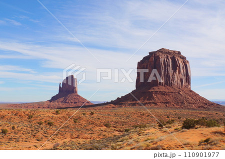 モニュメントバレー ミトンビュート 110901977