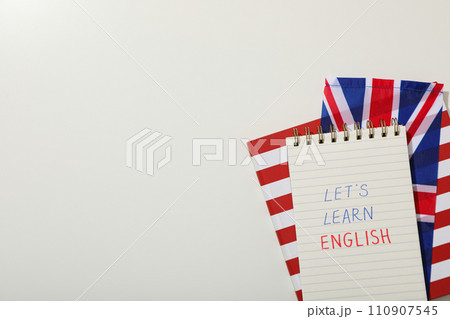 Notepad, Big Ben and the word "English" on a blue background. 110907545