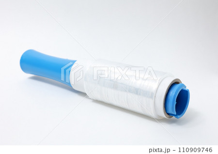 ラップ、フィルム、梱包、梱包資材、荷造り、縛る、手、ローラー、ハンド、束ねる 110909746