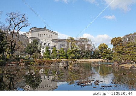 大阪市天王寺区の慶沢園(けいたくえん) 大阪市立美術館 大阪市天王寺区の慶沢園(けいたくえん) 大阪市立美術館 110910344