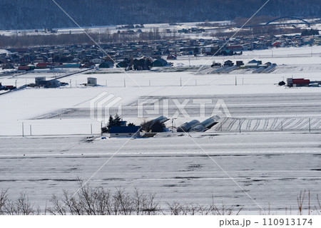3月富良野市内風景 110913174