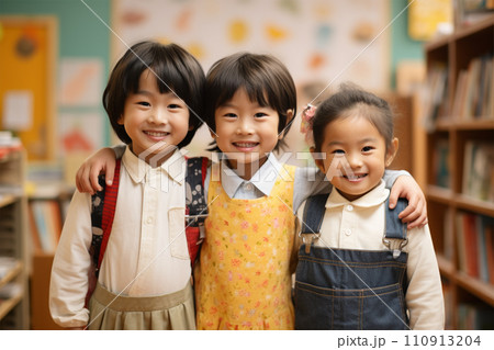 笑顔の子供達 笑顔の子供達 110913204