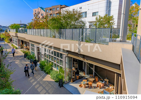 東京　世田谷区　下北沢の都市風景　NANSEI PLUS（ナンセイプラス） 110915094