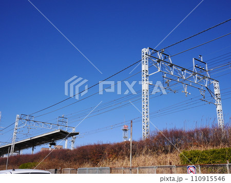 電線 線路 東武東上線の電線 電車 電線の構造 テンションのかけ方 青空がとてもきれい 電線の美学 電線 線路 東武東上線の電線 電車 電線の構造 テンションのかけ方 青空がとてもきれい 電線の美学 110915546