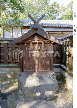 奈良県生駒郡斑鳩町の斑鳩神社 えびす大神 奈良県生駒郡斑鳩町の斑鳩神社 えびす大神 110916525