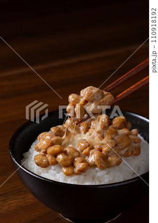 納豆ご飯 110918192