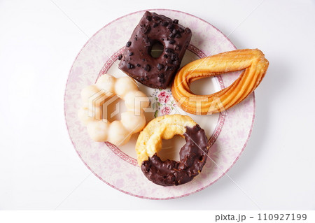 おいしいドーナツ　スイーツ 110927199