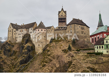Loket Castle, a 12th-century gothic castle in the Karlovy Vary Region in Czech Republic.Loket Castle a 12th-century gothic castle in the Karlovy Vary Region in Czech Republic. 110928168