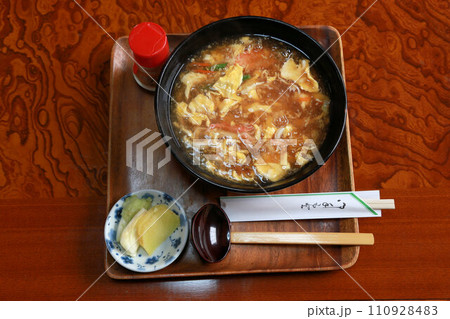 とろみが美味しい、和定食屋の卵とカニカマの餡かけうどん とろみが美味しい、和定食屋の卵とカニカマの餡かけうどん 110928483