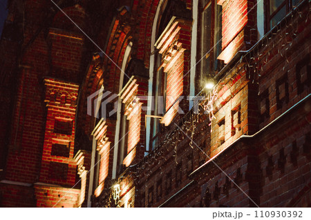 snow at night by the lantern 110930392